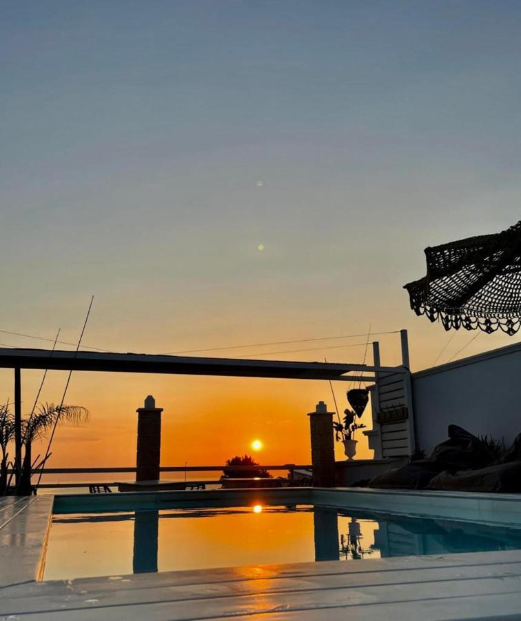 Playa Del Mar - Adults Only Bed & Breakfast Monopoli Bagian luar foto