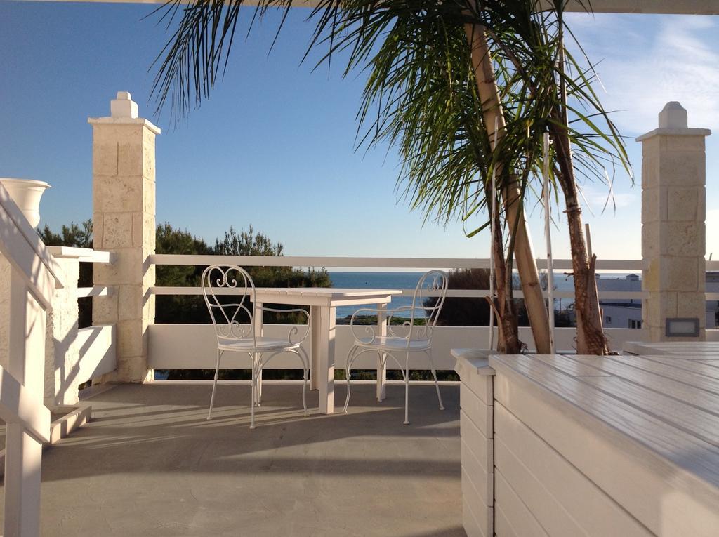 Playa Del Mar - Adults Only Bed & Breakfast Monopoli Bagian luar foto