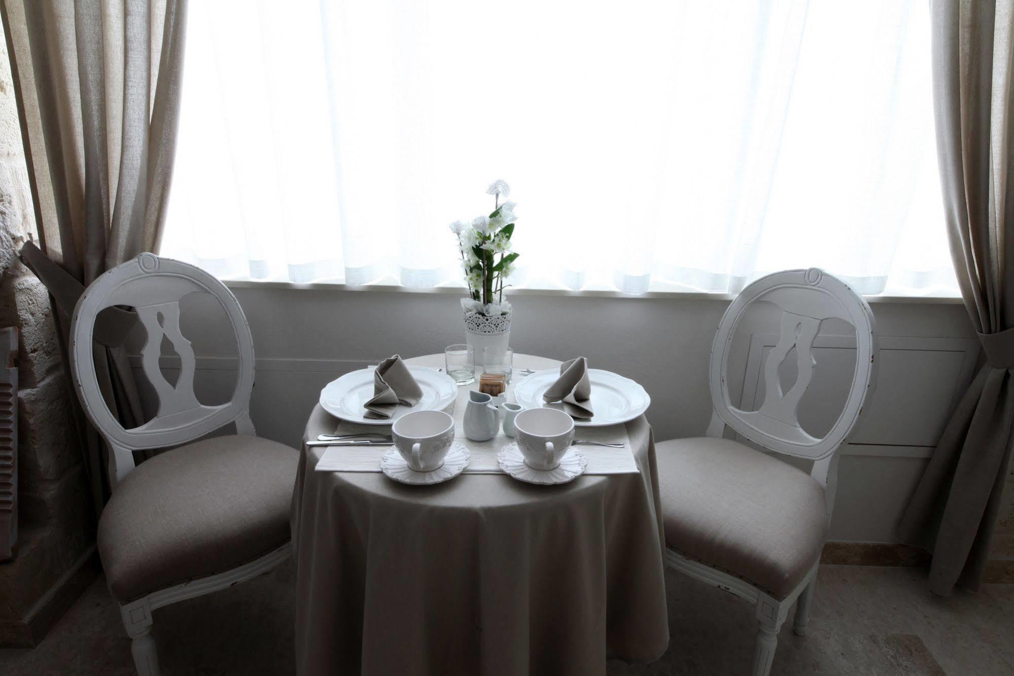 Playa Del Mar - Adults Only Bed & Breakfast Monopoli Bagian luar foto